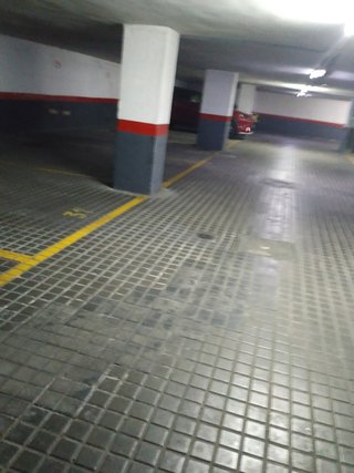 plaza garaje coche grande