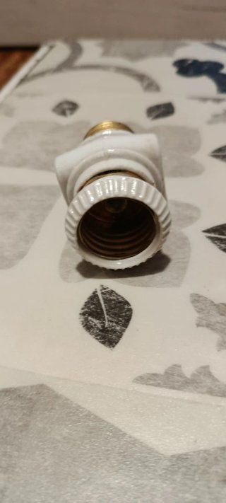 Casquillo cerámica antiguo