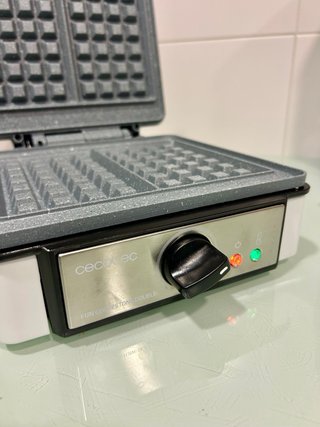 Gofrera Cecotec fun gofrestone double.