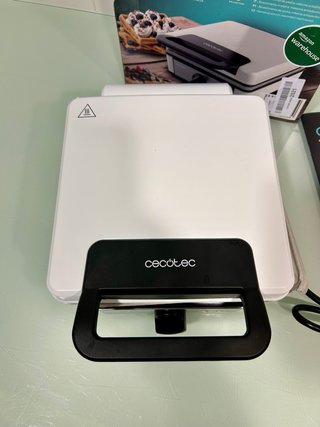 Gofrera Cecotec fun gofrestone double.