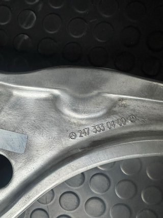 Trapecios Mercedes A45s 2020 (247 333 03 00)