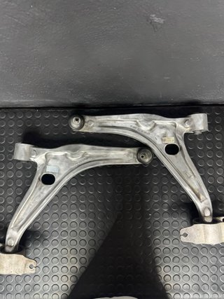 Trapecios Mercedes A45s 2020 (247 333 03 00)