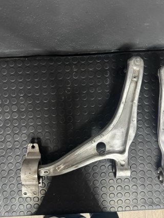 Trapecios Mercedes A45s 2020 (247 333 03 00)
