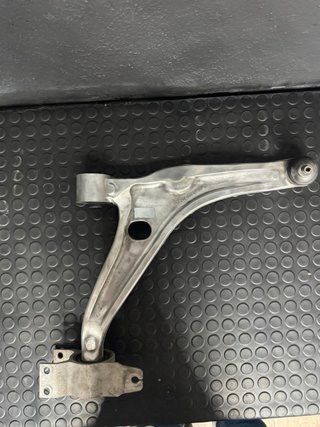 Trapecios Mercedes A45s 2020 (247 333 03 00)