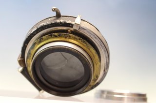 Antiguo objetivo, óptica Voigtländer Braunschweig Heliar 210 mm.