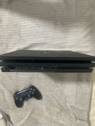 PlayStation 4 Pro Nero 1TB