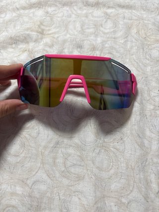 Gafas de sol deportivas multicolor y rosa
