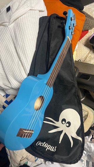 Ukelele Octopus Azul Como Nuevo