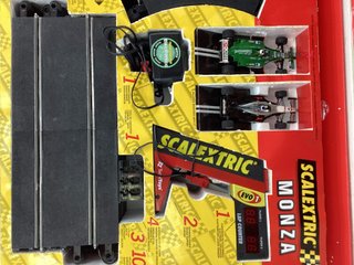 kit pista y coches slot scalextric monza