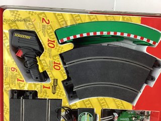 kit pista y coches slot scalextric monza