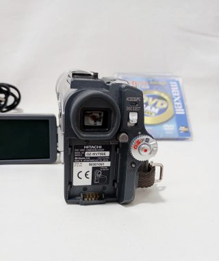 Cámara Hitachi Vintage Colección DVD CAM