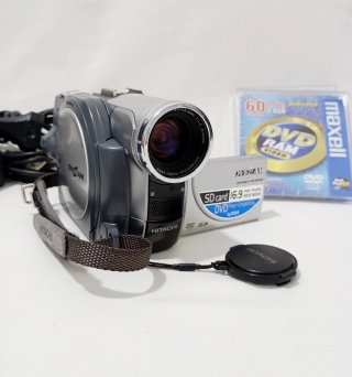 Cámara Hitachi Vintage Colección DVD CAM