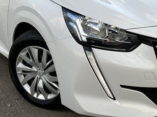 Peugeot 208 2021