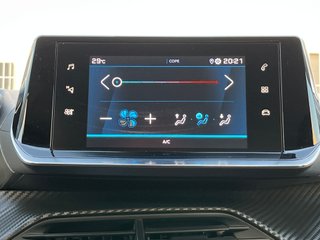 Peugeot 208 2021