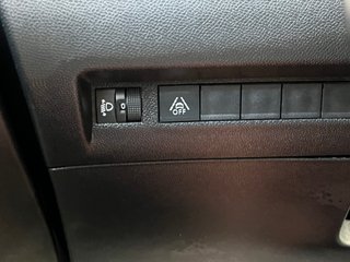 Peugeot 208 2021