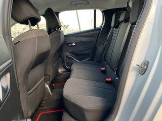 Peugeot 208 2021