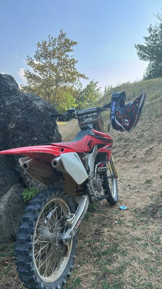Honda CRF 250 4T Roja y Blanca