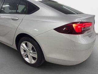 Opel Insignia Bussines 1.5D 120 C.V / 34.000 Kms