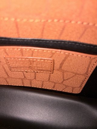 Borsa Jacquemus effetto coccodrillo