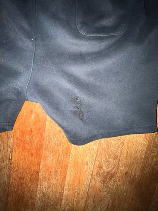 Pantalón corto ESSENTIALS negro