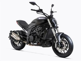 Tapa motor Benelli 28027 C 502 Cruiser
