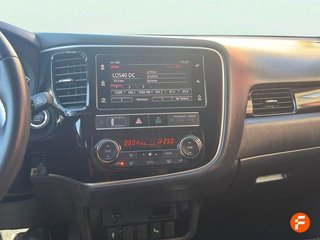 Mitsubishi Outlander 200 MPI Kaiteki CVT 2WD 7 Plazas
