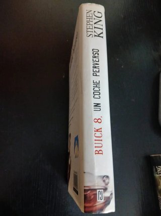 Buick 8, un coche perverso — Stephen King