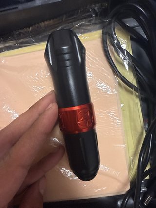 Maquina de tatuaje con todo