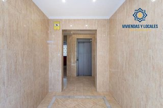 Piso en venta en Crta. De la Sierra en Granada