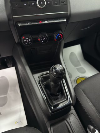 Renault Clio  SCE 1.0i 67 c.v / 38.000 Kms