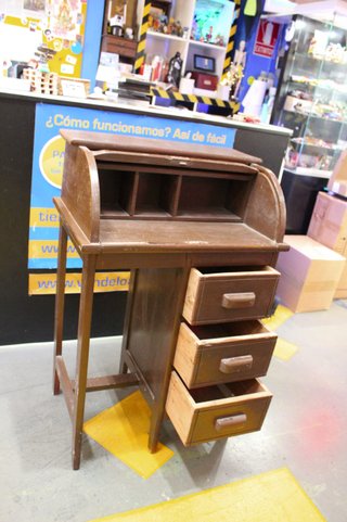 Buró de persiana, escritorio circa 1920. Mesa de maestro.