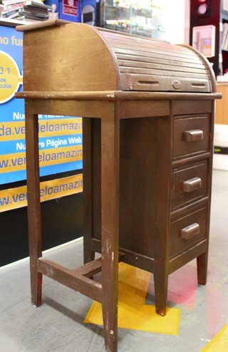 Buró de persiana, escritorio circa 1920. Mesa de maestro.