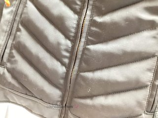 chaqueta motorista segura sin modelo