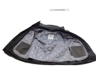 chaqueta motorista segura sin modelo