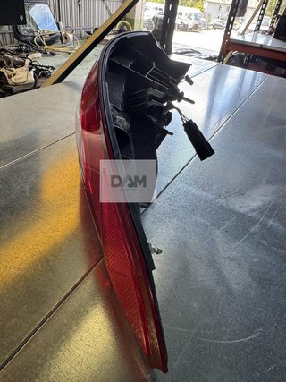 PILOTO TRASERO DERECHO