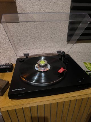 Tocadiscos Audio-Technica Negro  Modelo ATP-LP3