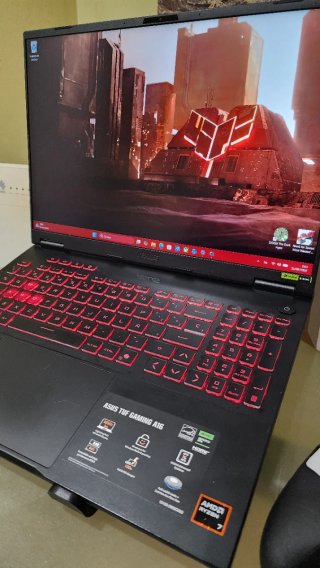 Portátil Gaming ASUS Nvidia RTX5050 NUEVO, leer