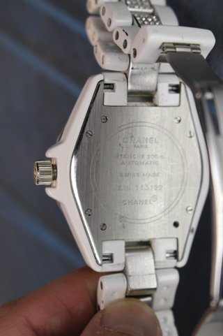 Reloj de pulsera automático estilo Chanel.