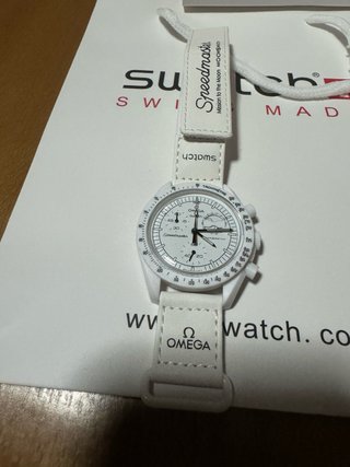 Omega x Swatch Mission To Moonphase Snoopy Bianco