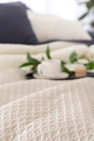Todocama colcha boutí microfibra beige 105