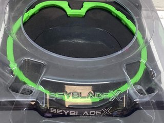 figura accion takara tomy beyblade x stadium