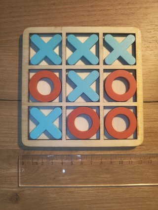 Juego tres en raya de madera. No ikea.