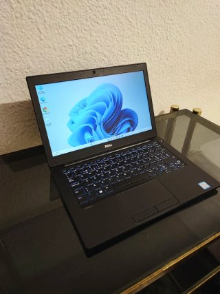 Portátil Dell i5 12GB RAM 256GB SSD FHD