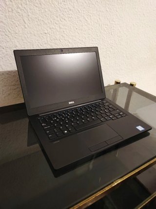 Portátil Dell i5 12GB RAM 256GB SSD FHD