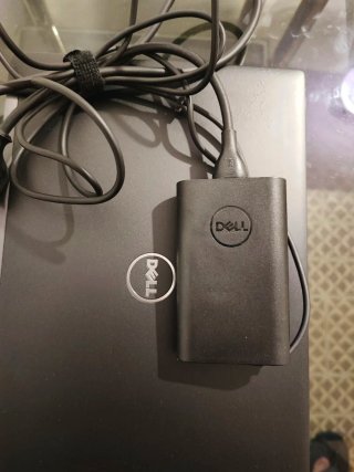 Portátil Dell i5 12GB RAM 256GB SSD FHD