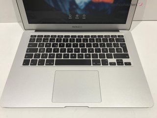 portatil apple apple macbook air core i5 1.6 13 (2015) (a1466)