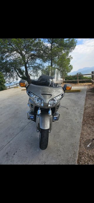 Honda Gold Wing Touring Moto Gris