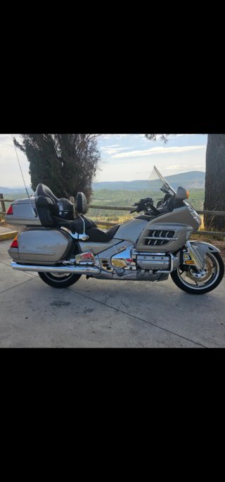 Honda Gold Wing Touring Moto Gris