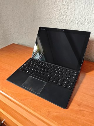 Portátil & Tablet 2 en 1 Lenovo I5 256Gb SSD