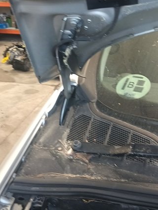 BISAGRA CAPO DERECHA PEUGEOT 308 9HZ